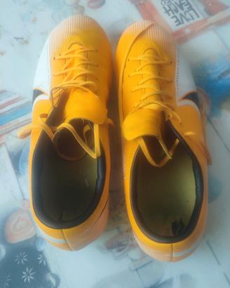 scarper da calcio Nike tg 46