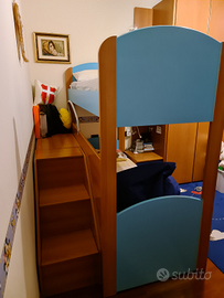 Letto a castello + scala e pedana a contenitore