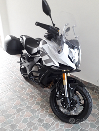 Moto CF650MT