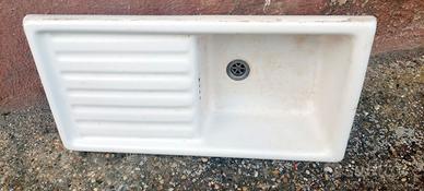 Lavello d'epoca in CERAMICA MASSICCIA bianca