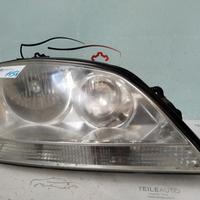 FARO ANTERIORE DESTRO KIA Sorento 1° Serie 921023