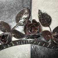 Cornice -specchiera art decò in ferro battuto