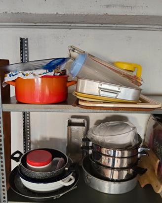 Lotto di pentolame e oggetti vari x la cucina