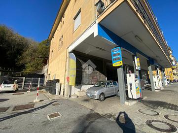 NEGOZIO A SERRA RICCÒ