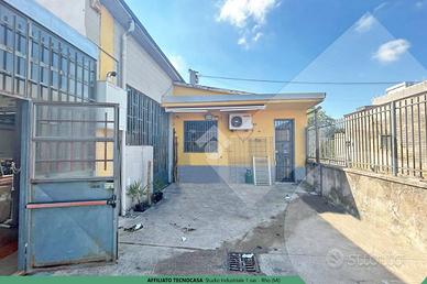 CAPANNONE A CORNAREDO