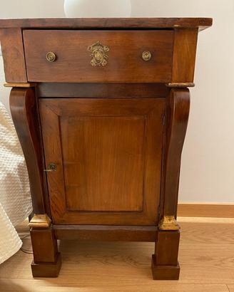 Eccezionali comodini stile Impero