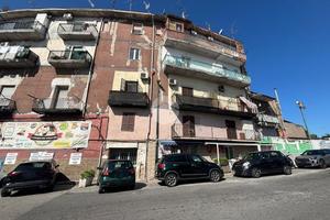 3 LOCALI A NAPOLI