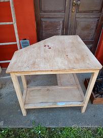 TAVOLO/SCRIVANIA  AD ANGOLO IN LEGNO 