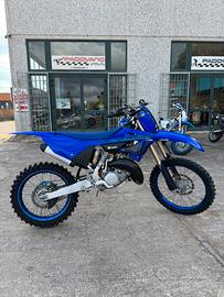 YAMAHA YZ 125 - 2024 - omologabile cross e motard