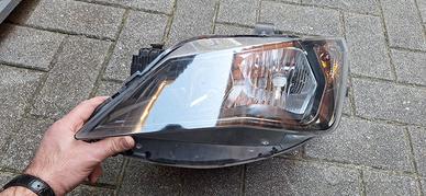 Fanali fari anteriore dx e sx Seat Ibiza 4a serie