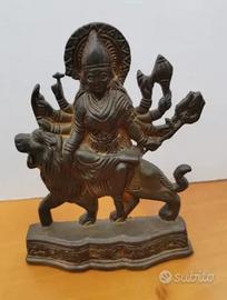 durga- Buddha - bambola 