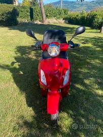 Scooter elettrico Veleco zt15