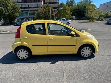 Peugeot 107 automatica Neopatentati