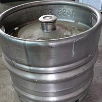 fusto di birra e vino in inox