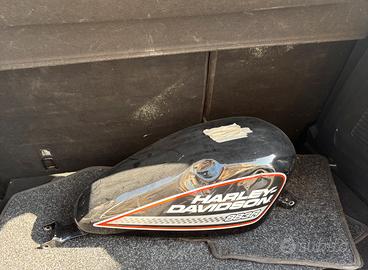 Serbatoio Harley devidson 883r Carburatore