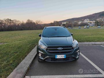 FORD Kuga 1.5 TDCI 120 cv ST-Line