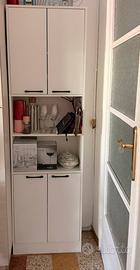 Mobile credenza