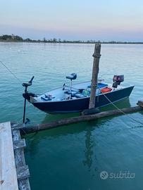 Canadian 372 bass boat, motori e carrello