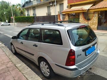 FORD Focus 1ª serie - 2003