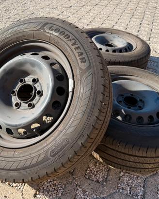 Ruote complete 16" FORD