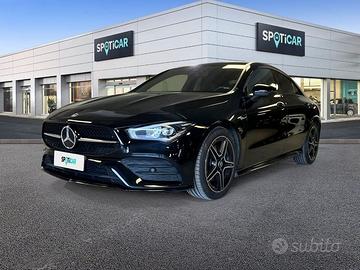 Mercedes-Benz CLA Coupé C200 d Premium