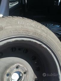 4 ruote invernali 185/60 R15 con cerchi