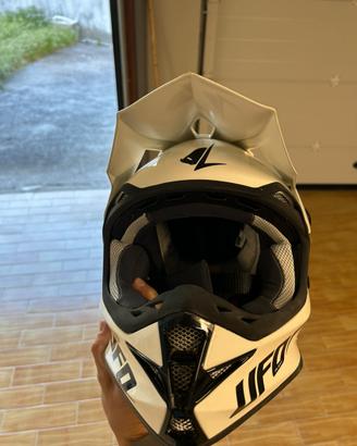 Casco ufo warrior