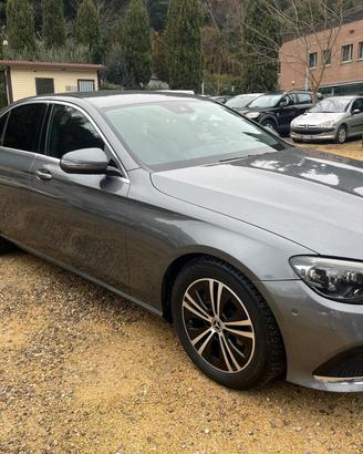 Mercedes-benz E 220 d 4Matic Premium Plus
