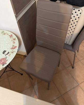 Tavolo da pranzo moderno bianco + 4 sedie