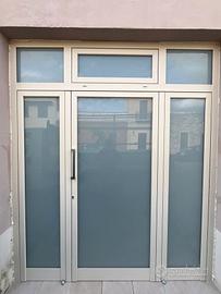 PORTONE IN ALLUMINIO