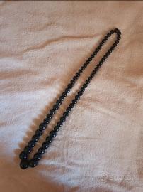 Collana di perle nere