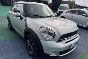 Mini One Countryman 2.0 Cooper D ALL4 Automatica