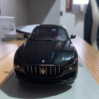 MASERATI 1/18 limited edition