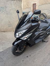 Yamaha T Max 500