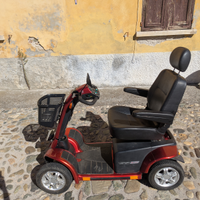 Scooter elettrico per anziani