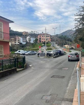 MAGAZZINO A CASARZA LIGURE