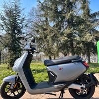 NIU MQi GT 100 elettrico Matte Grey / grigio opaco