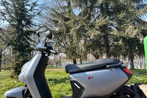 NIU MQi GT 100 elettrico Matte Grey / grigio opaco