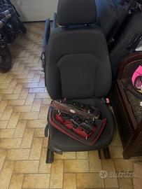 Sedili anteriori e posteriori