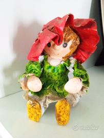 Bambolina Vintage in cartapesta 