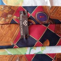 Rara cravatta di Valentino in seta