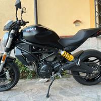 Ducati monster 797