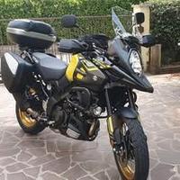 Suzuki V.Srom Raider