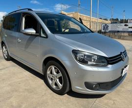 Volkswagen Touran 1.6 TDI DSG Comfortline neopaten