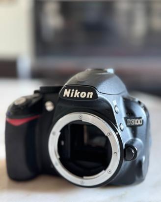 Reflex Nikon D3100