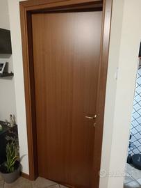 porta legno a battente 
