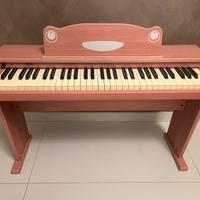 Pianoforte da studio per bambina