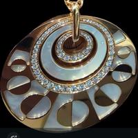 Collana Bvlgari Intarsio in madreperla e diamante