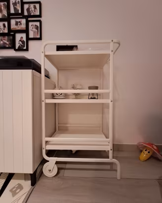 Carrello in metallo