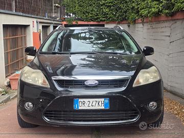 Ford Focus 1.6 TDCi (110CV) SW Tit. DPF - UNICO PR